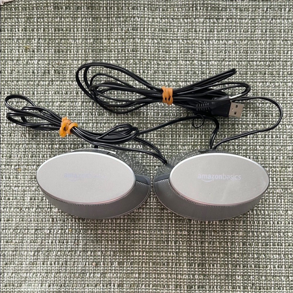 AmazonBasics USB Portable Speakers In Silver
